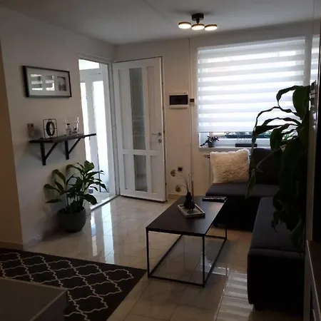 A Place To Remember In Apartment *